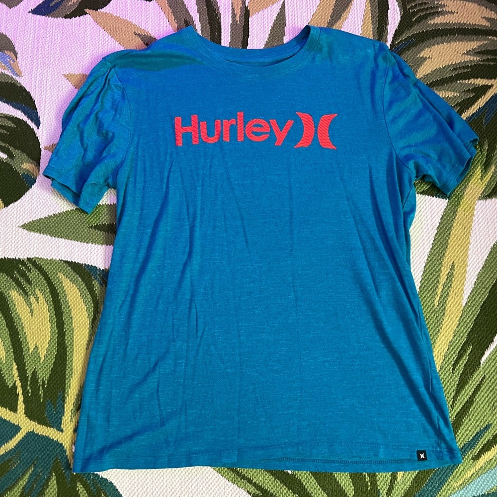 Men’s Hurley shirt
